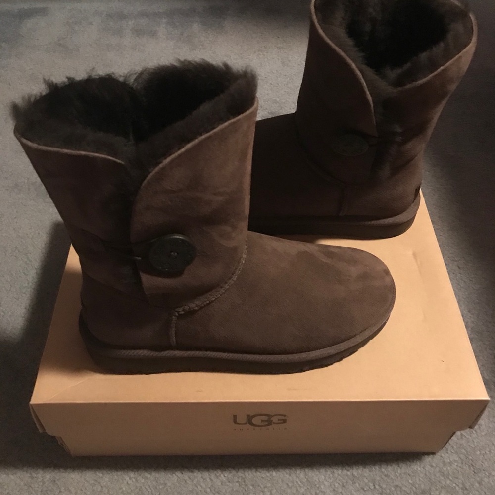 Women’s Brand New UGG boots